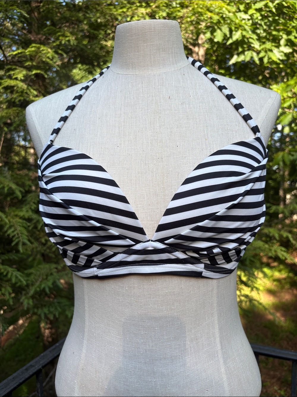 Victoria's Secret Black & White Stripe Halter Angel convertible Swim Top sz 34DD